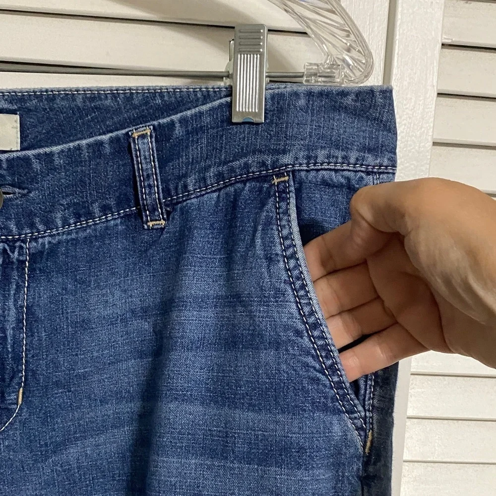 LOFT medium wash cropped Jeans